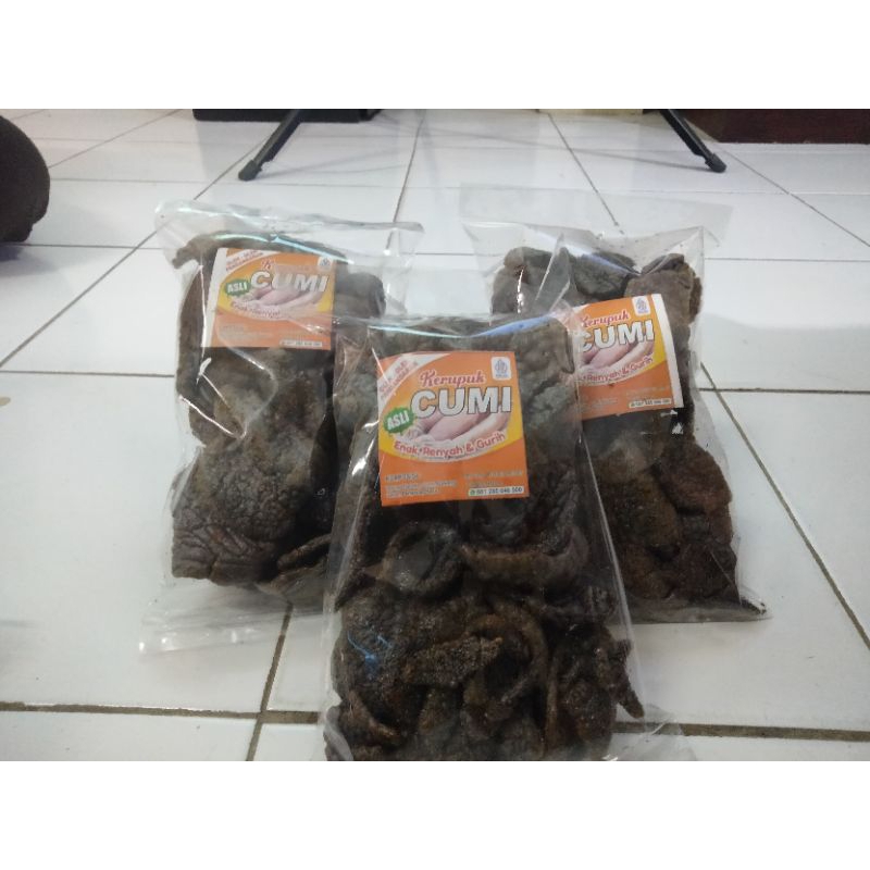 

kerupuk Krupuk Cumi Enak Renyah Dan Gurih Khas Pangandaran