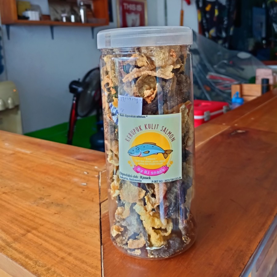 

Keripik Kulit Ikan Salmon Rasa Original Toples 175gr Cemilan Enak