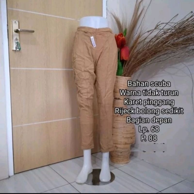 Celana wanita Preloved cream coklat muda  bahan scuba