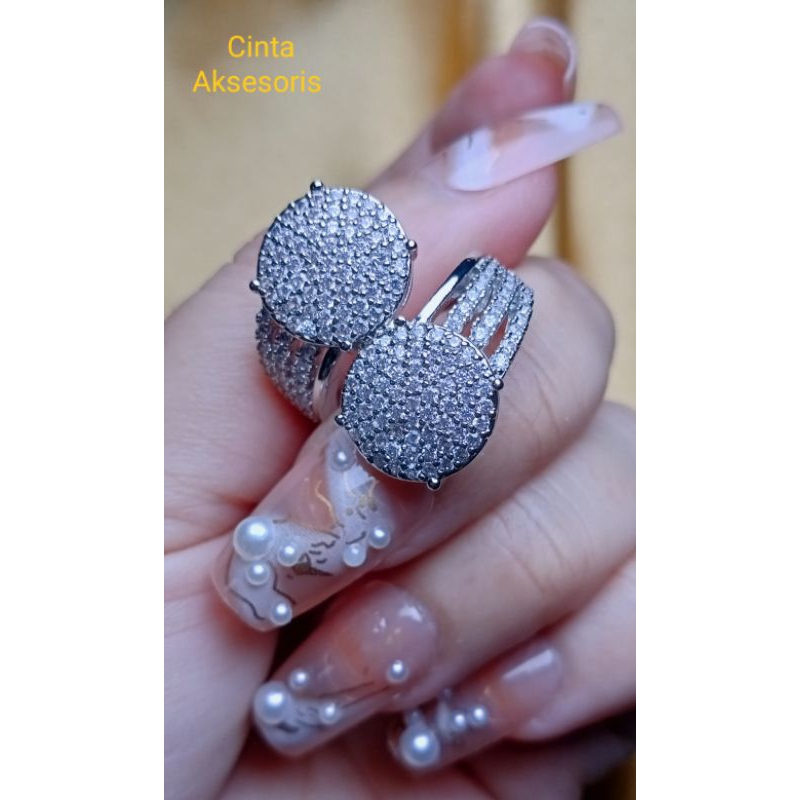 CINCIN XUPING MODEL PERMATA REPLIKA DIAMOND MEWAH NAN MENAWAN MENJADI FASHION TREND WANITA MASA KINI