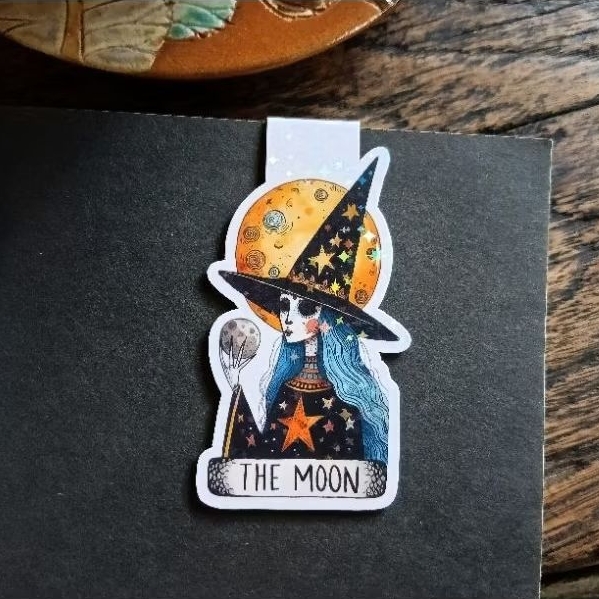 

Pembatas Buku Magnet | Handmade Magnetic Bookmark | Lunar Witch