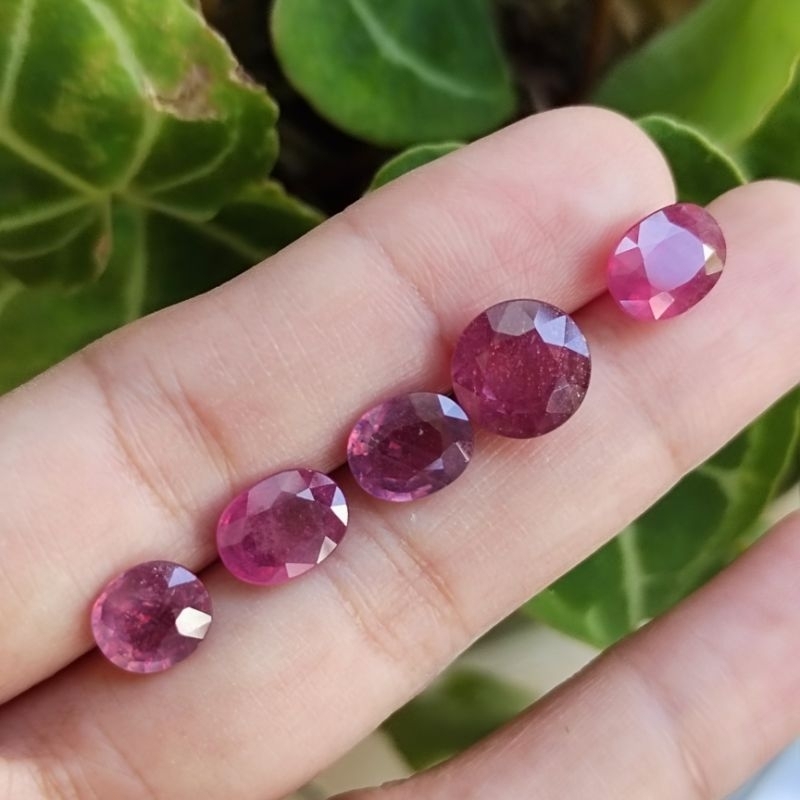Batu Permata Natural Red Ruby Cutting Oval Dan Bundar C - Batu Merah Rubi Asli
