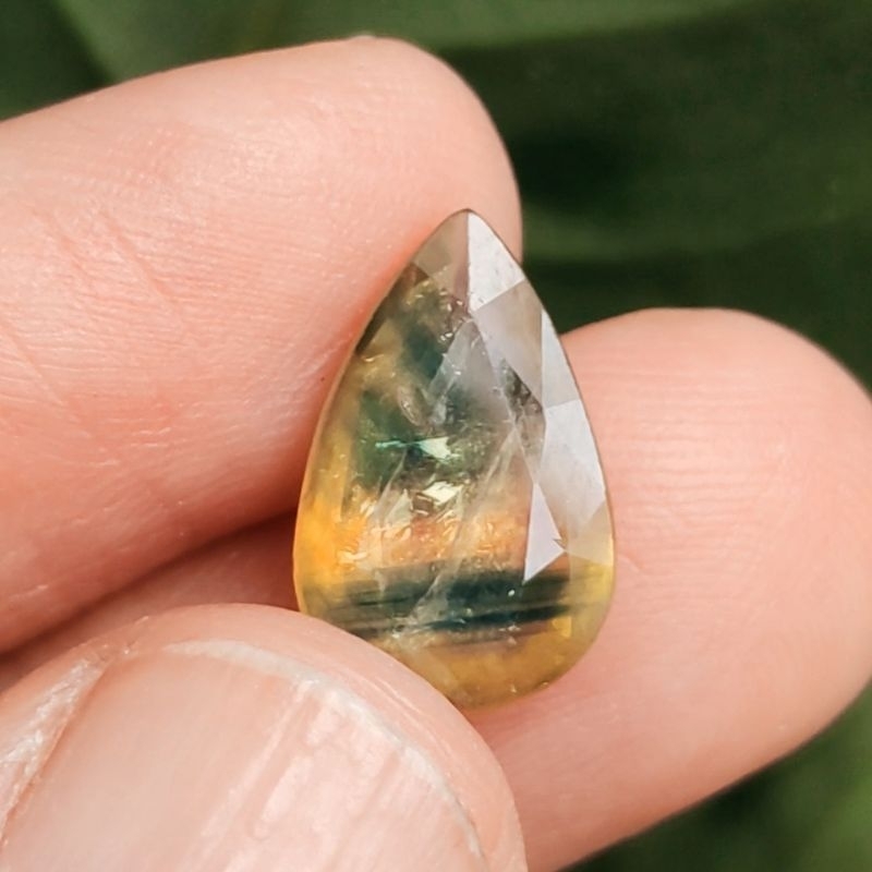 Batu Permata Natural Yellow Safir Bicolor Kating Tetes Air - Natural Bicolor Yellow Sapphire Tear Dr