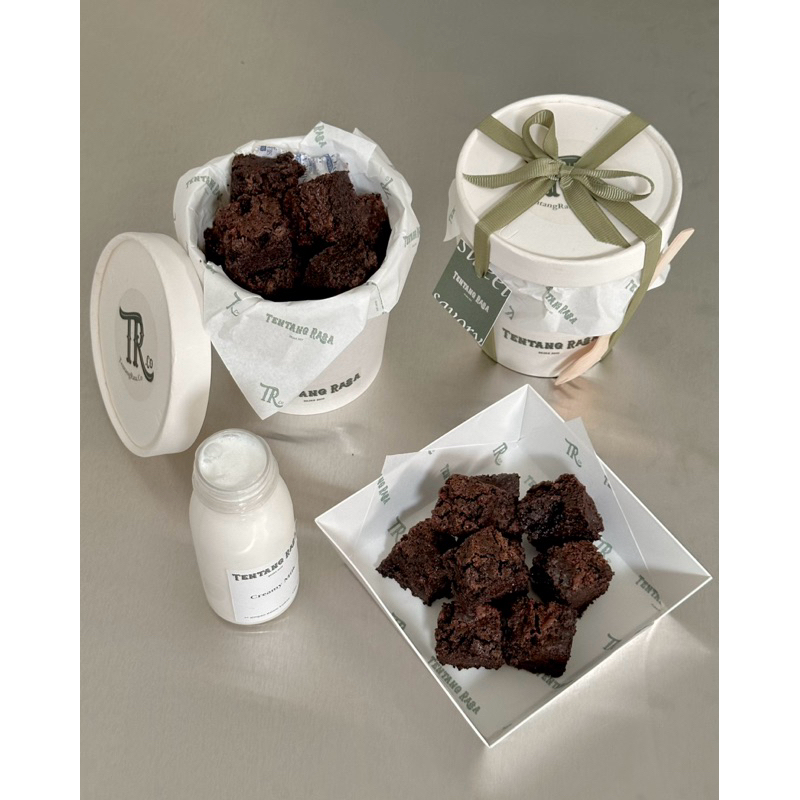 

Milkbath Triple Chocolate Brownie Bites