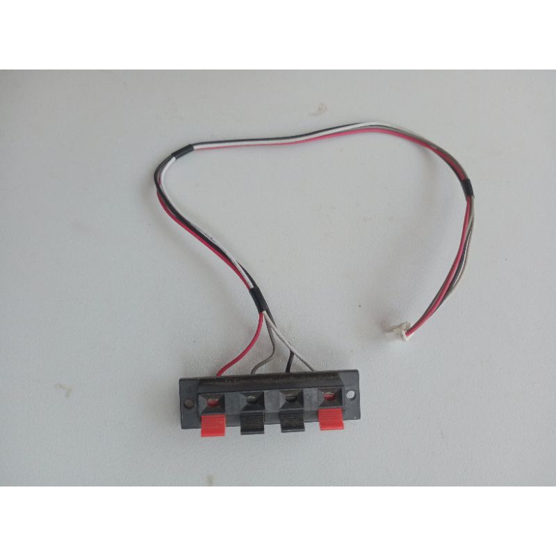 Terminal Soket Colokan Jepit Speker Speaker 4 Pin