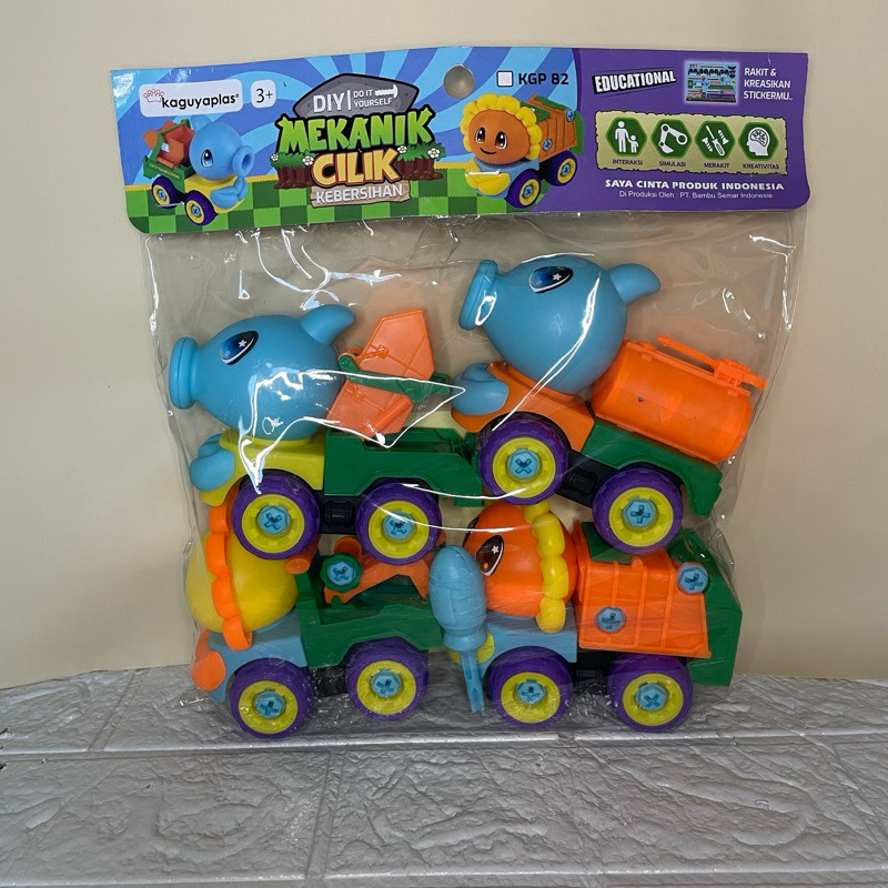 Mainan mobil truck karakter plants and zombie hadiah kado gift lucu