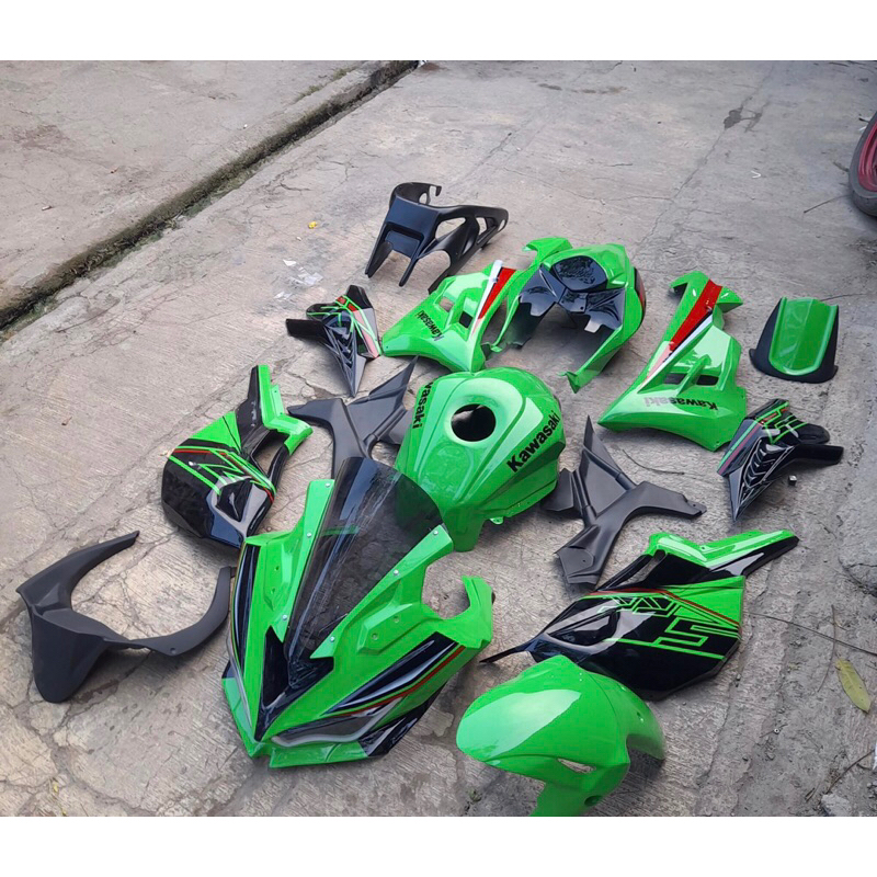 Fullbodi full fairing custom utk Ninja 250 karbu 2008-2012 model Ninja zx 25r