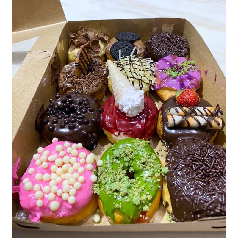 

Donat kentang/ Donat mini/ Donat hias/ Donat ulang tahun/ Donat topping