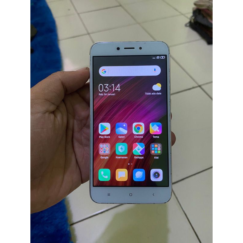 Xiaomi Redmi 4x 3/32 gb