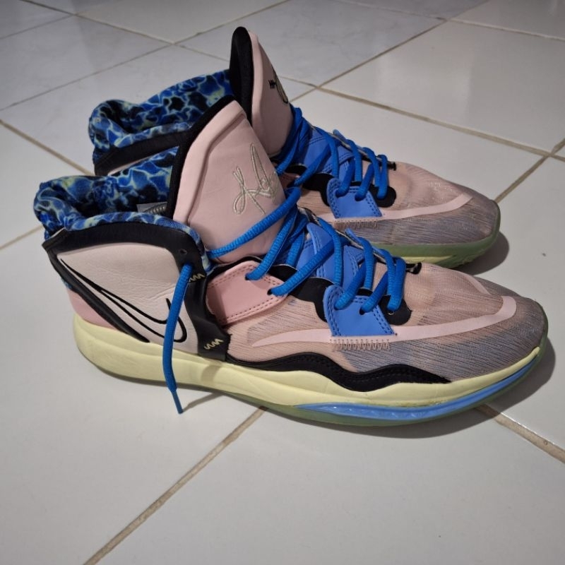 Sepatu Basket Kyrie size 45 kondisi mantap second original