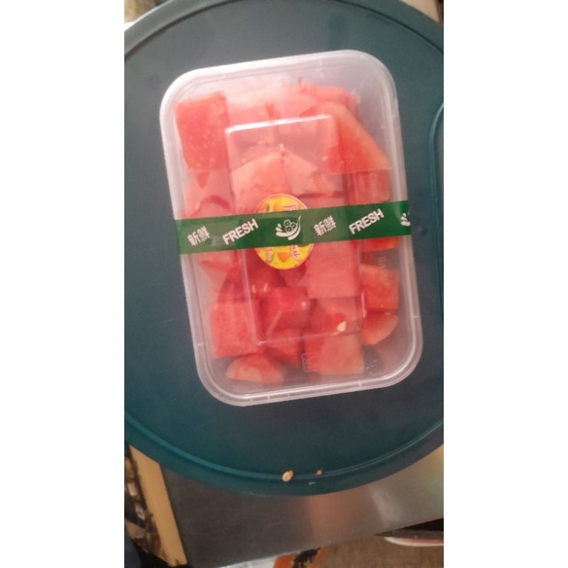 

BUAH POTONG SEMANGKA / SEMANGKA POTONG 500 ML