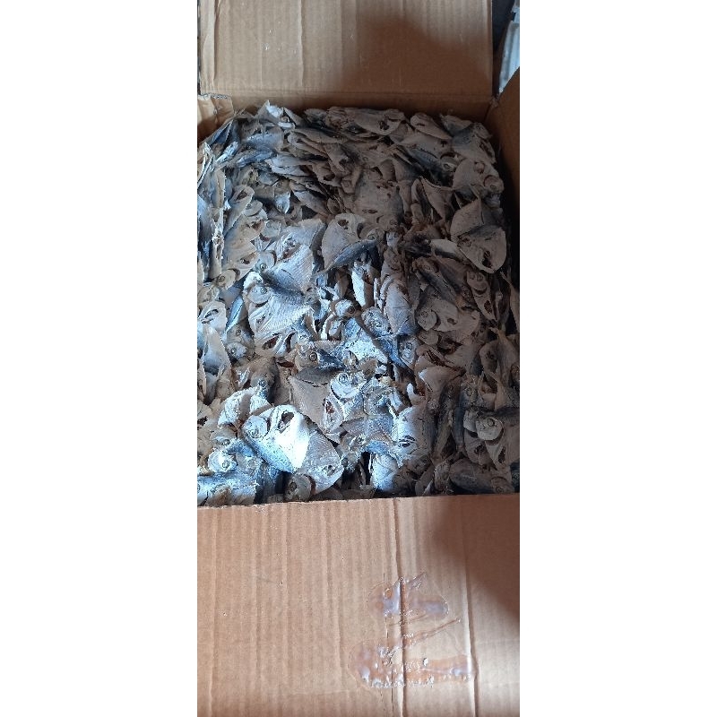 

ikan asin etem / ikan asin semar 500 gram