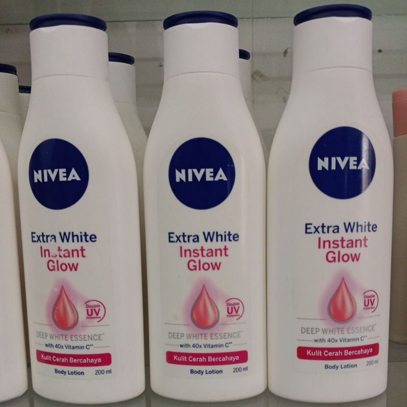 NIVEA Extra White