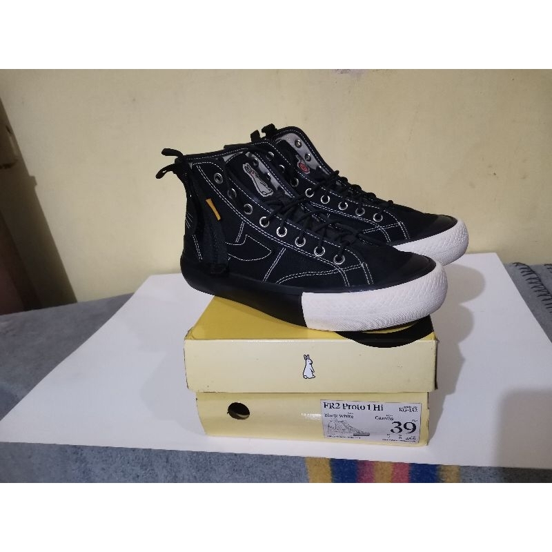 Compass FR2 Proto 1 Hi Black/Black