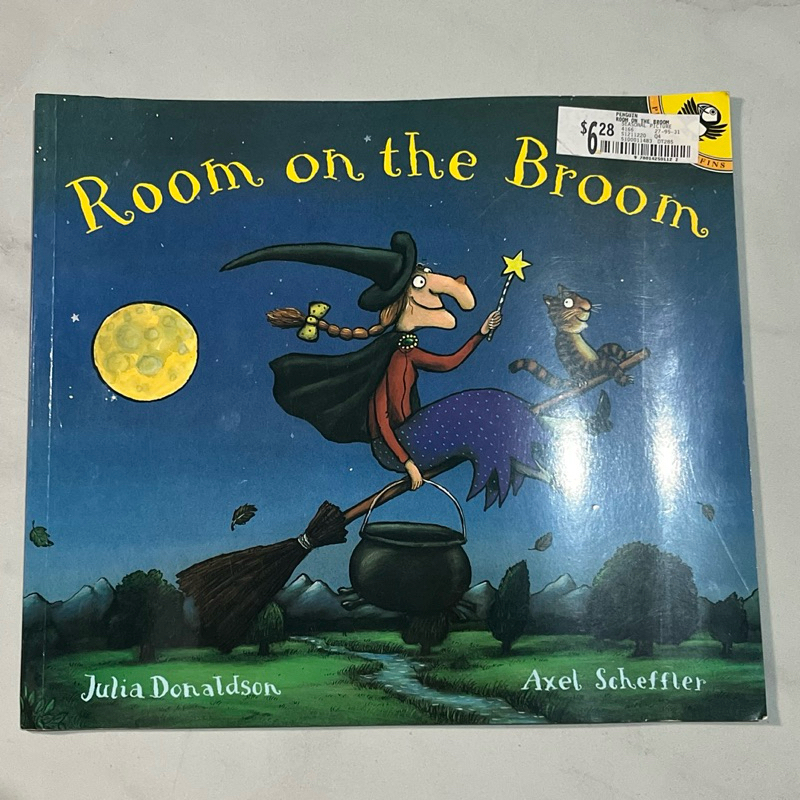 Room The Broom | Buku Cerita Anak Bahasa Inggris