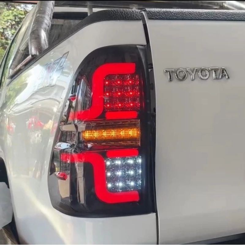 Lampu stop lampu stoplamp hilux revo hilux rocco smoke