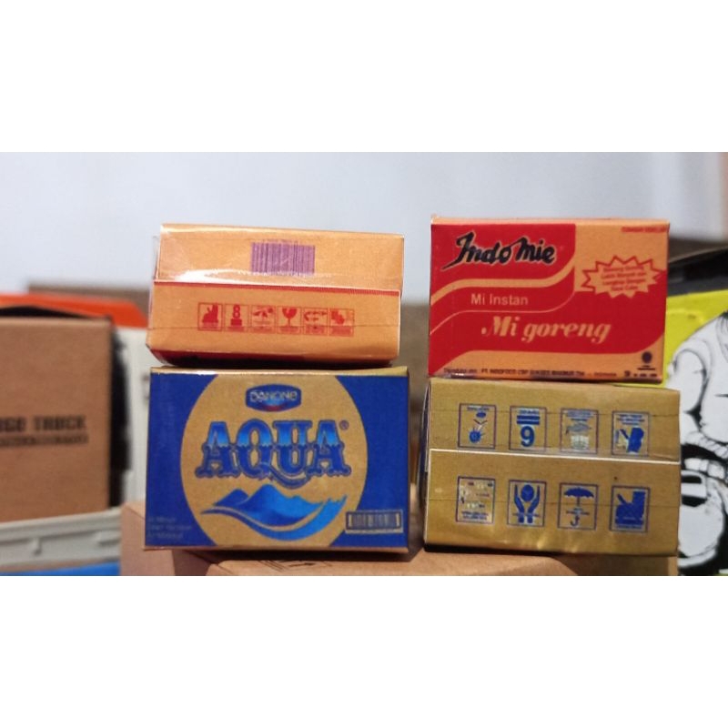 

Miniatur Kardus Indomie & Miniatur kardus Aqua (6PCS)