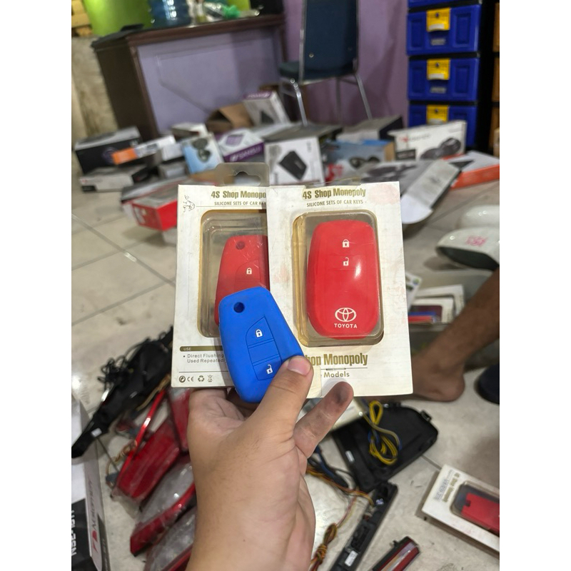 SILICON KEYLESS MOBIL INNOVA