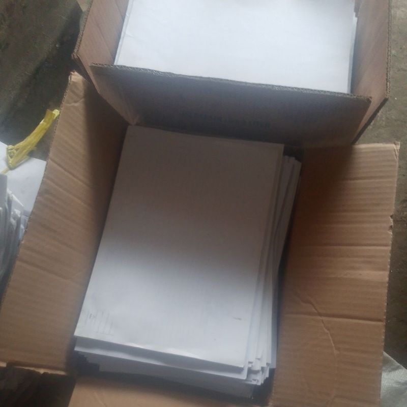 

kertas hfs A4 kosong sebelah,perdus isi 10kg