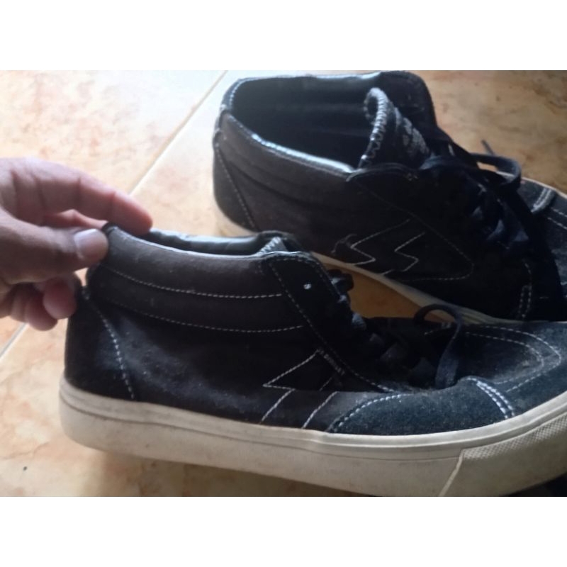 sepatu saint barkley second