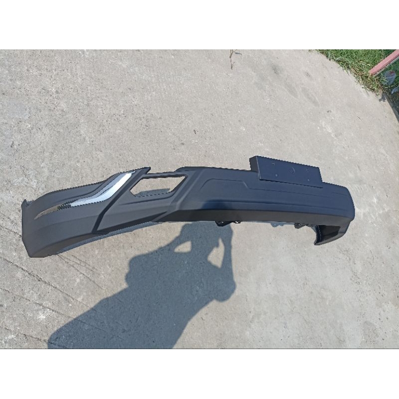 bodykit depan innova venturer facelift 2021 2024