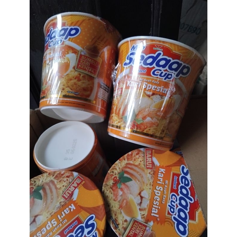 

sedap cup kari spesial (paket isi 4pcs)