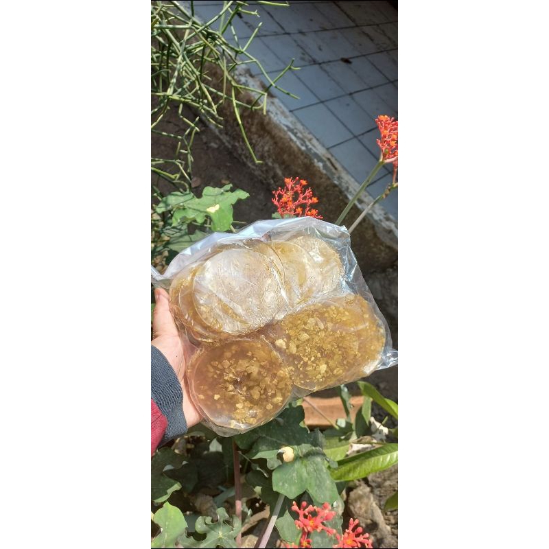 

Kerutang kerupuk tangkil gurih dan renyah