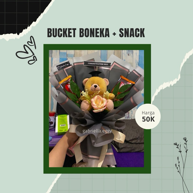 

Bucket Boneka Wisuda