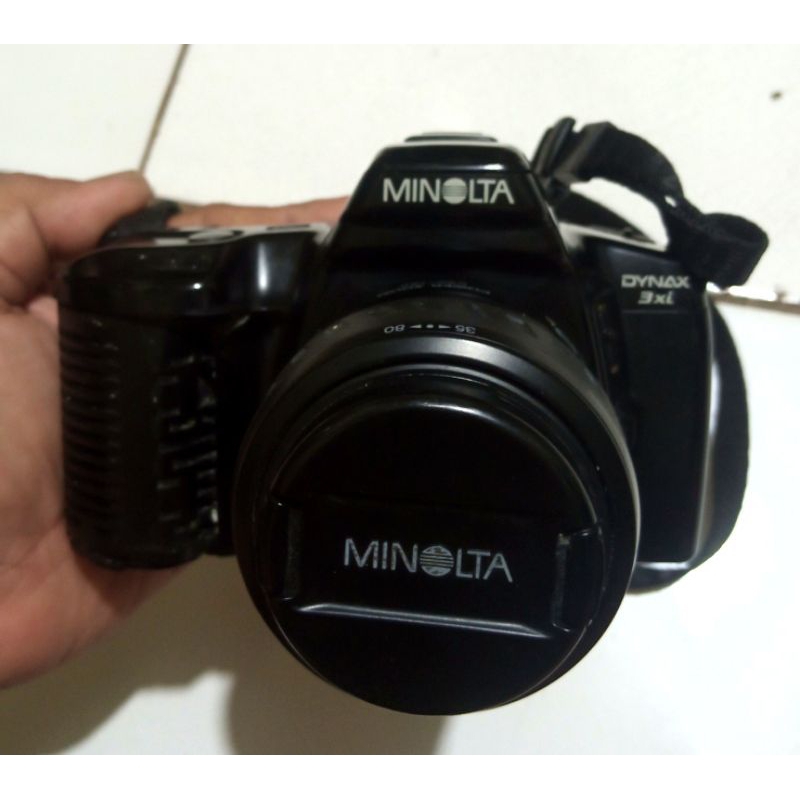Kamera Jadul Minolta DYNAX 3xi off dengan lensa Minolta AF 35-80