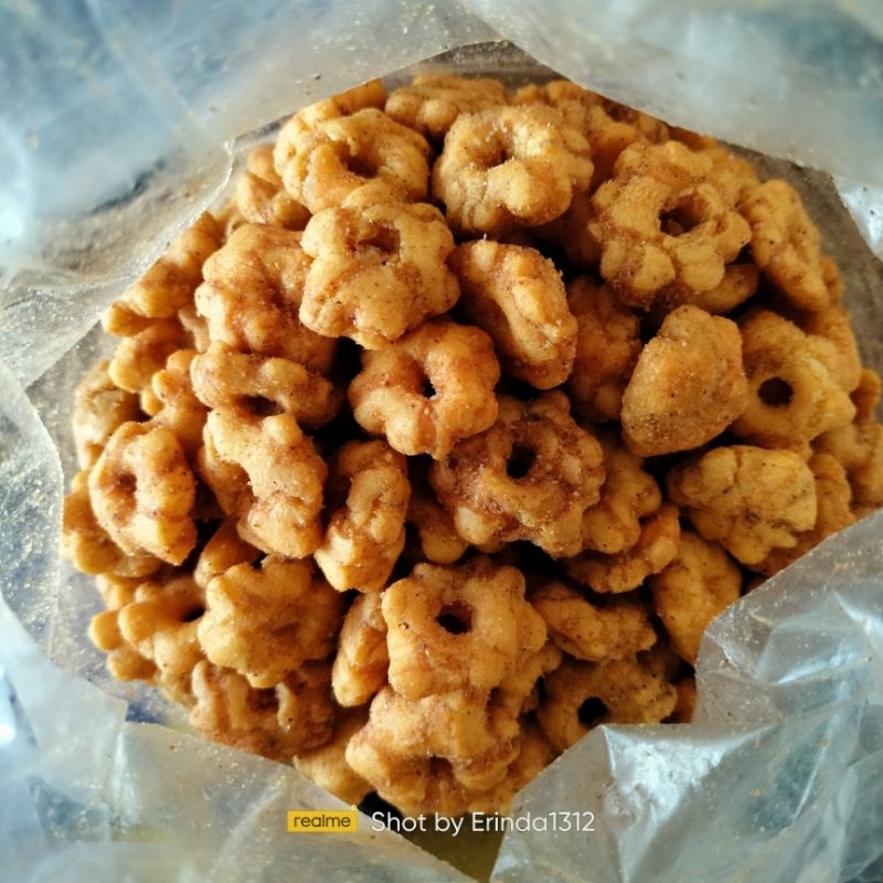 

Sakura/Ryry/Snack Kiloan 500Gr (Free Bubble Wrap)