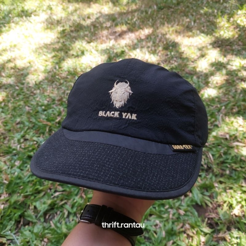 Topi Black Yak [BEKAS]