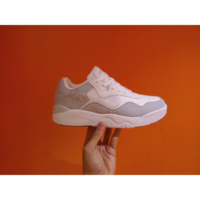 Sneakers pria sepatu Airwalk original/Airwalk Courtney men's sneakers shoes -White grey