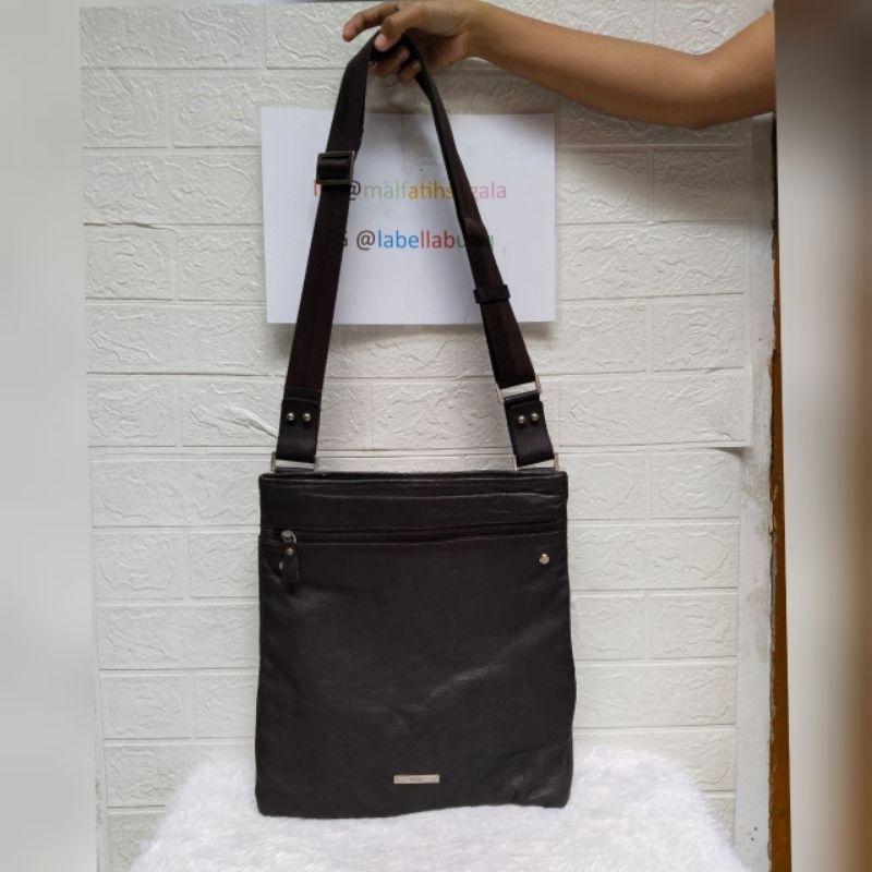 BONIA Sling Bag Tas Selempang Pria Kulit Coklat