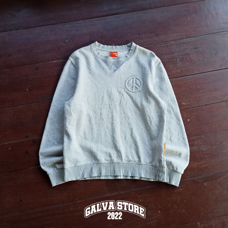 Crewneck Three Q.R.