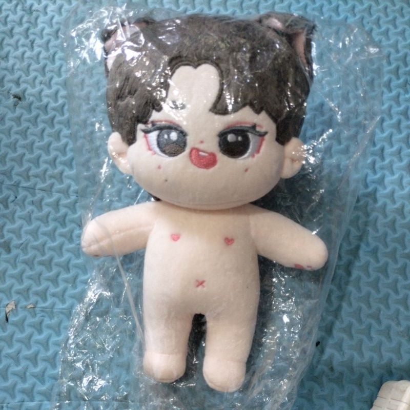 READYSTOCK JUNGWON DOLL 20CM