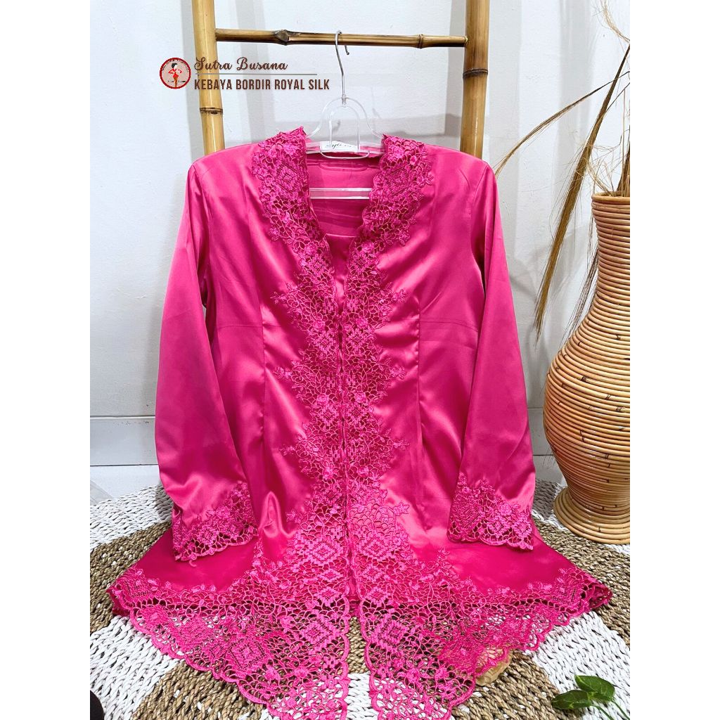Pusat Bordir Tasikmalaya -Kebaya Encim Bordir bunga tangan panjang Royal Silk size LD 90 -130