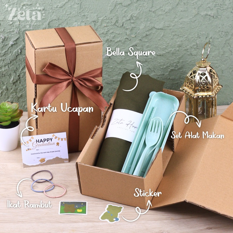 

(ZETA HAMPERS HIJAB SET ALAT MAKAN) GIFT BOX LUCU HIJAB BELLA SQUARE ALAT MAKAN KADO IBU KADO GURU KADO PACAR HADIAH LUCU CANTIK