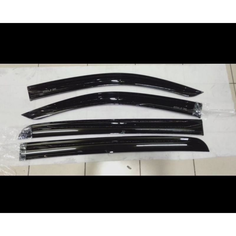 Talang air Isuzu Mux 2018 - 2021 Injection