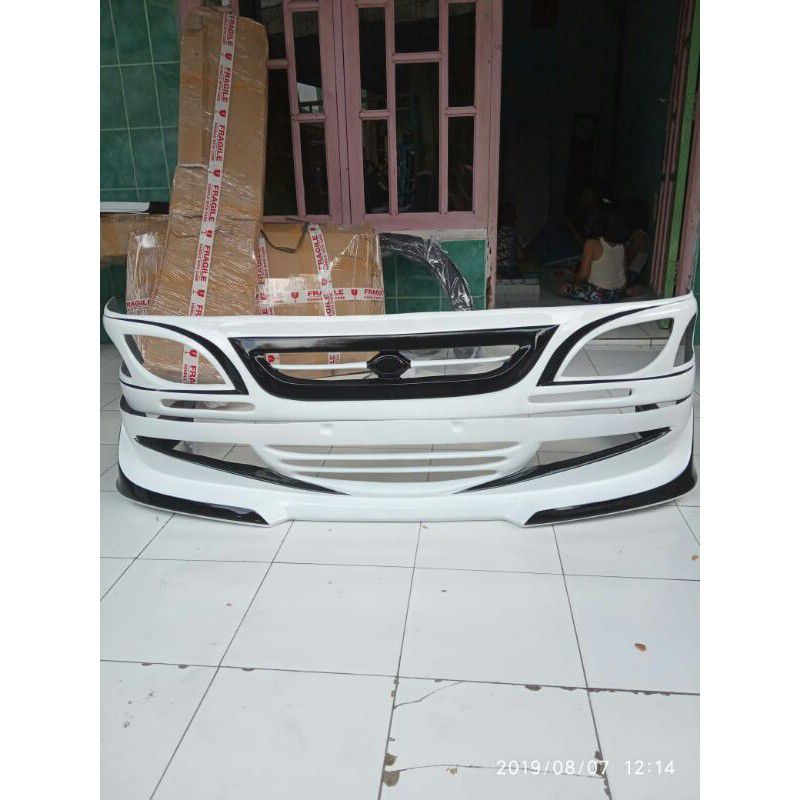 Bemper Depan Dan Grill lampu (Ss dan futura)