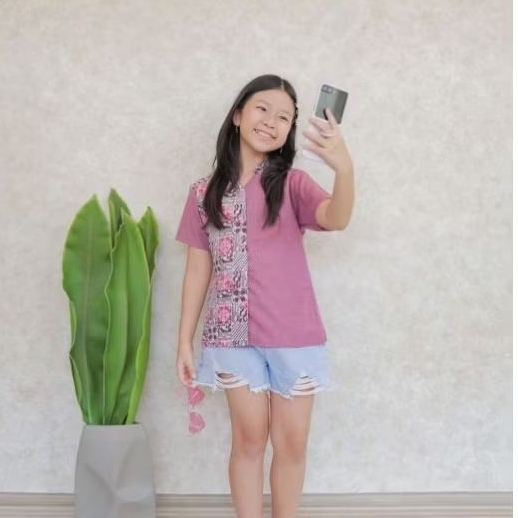 BLUS BATIK ANAK SEKOLAH ELLENA BAHAN KATUN KOMBINASI MADINAH PINK UNGU COKLAT DENIM ABU TUA COCOK UN