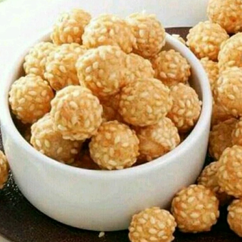 

Keciput Wijen/Kue Kering Renyah Onde-Onde Mini Ciput Wijen