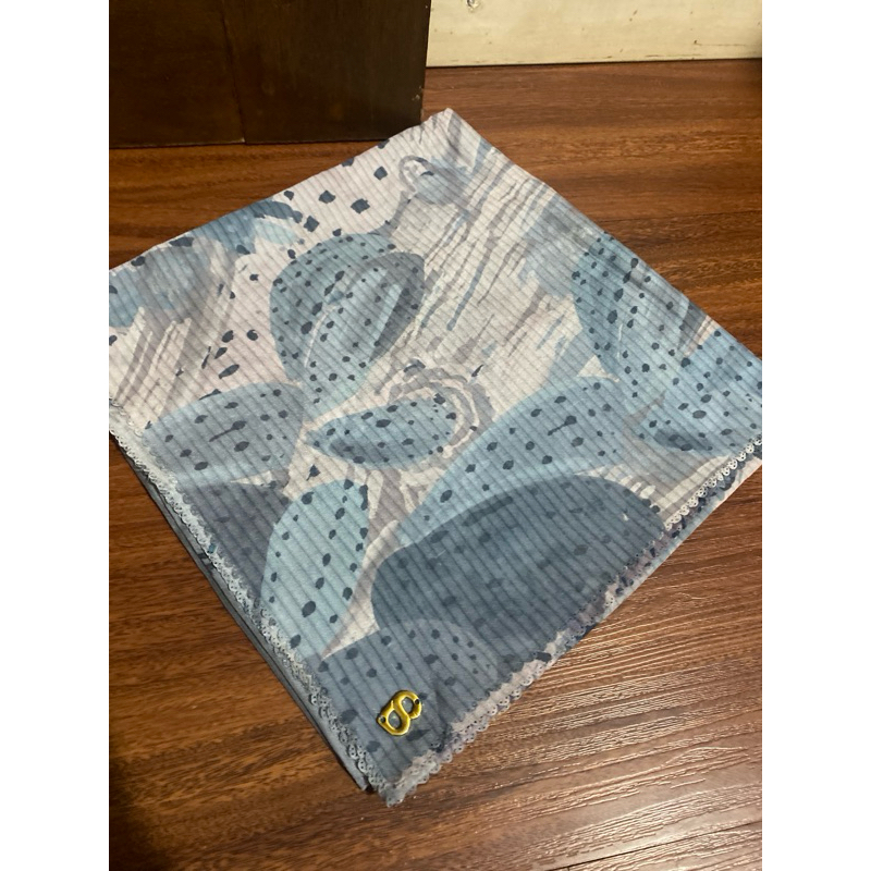 Preloved Buttonscarves Opuntia Voile Sky