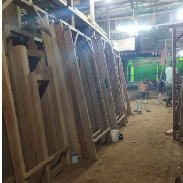 DP Pesanan 1 set pintu kayu kamper + 1 kusen pintu +pemasangan+ finishing pelitur