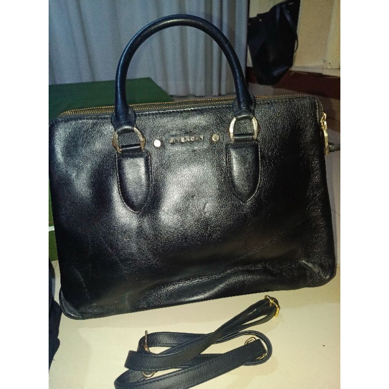 (Preloved Pedas) Givenchy*** Black Leather Tote Bag