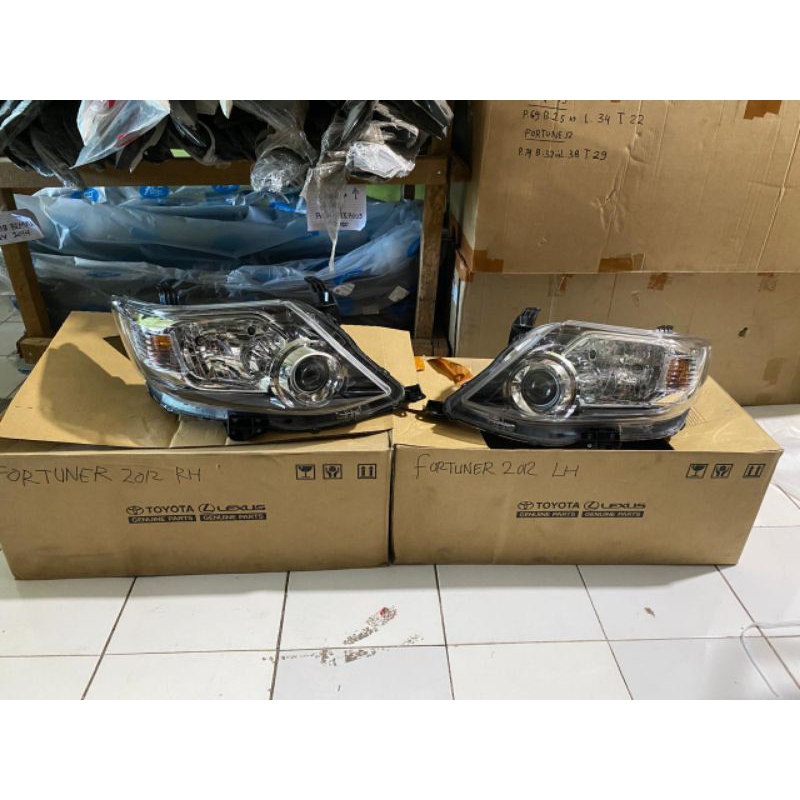 Lampu Depan toyota Fortuner 2012-2015