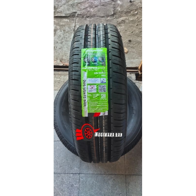 BAN MOBIL BRIDGESTONE 205 65 R15 ECOPIA EP300 TUBELESS UNTUK INNOVA LAMA