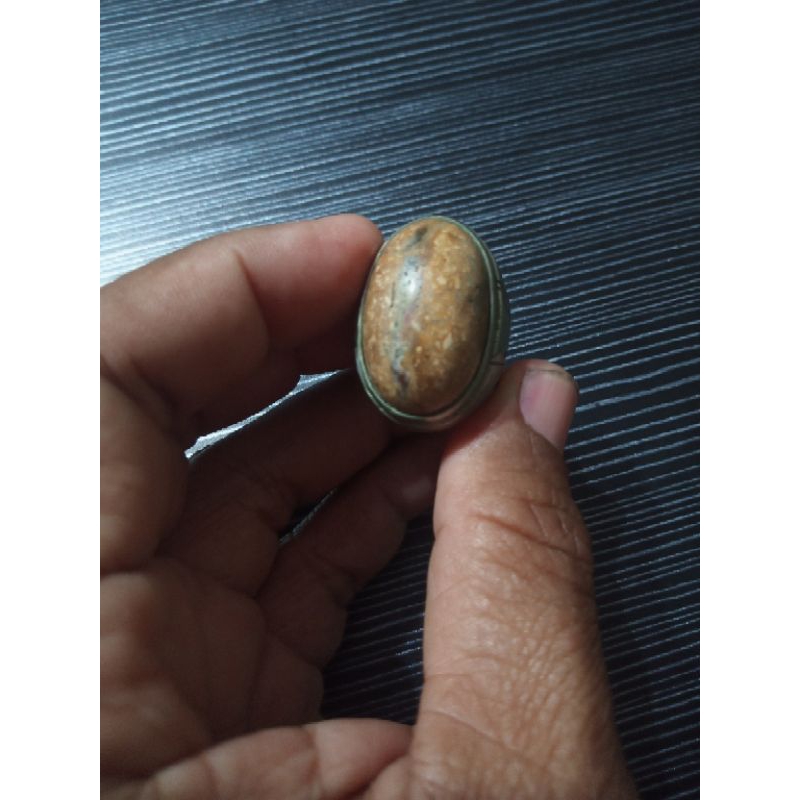 Batu akik Galih asem kendit