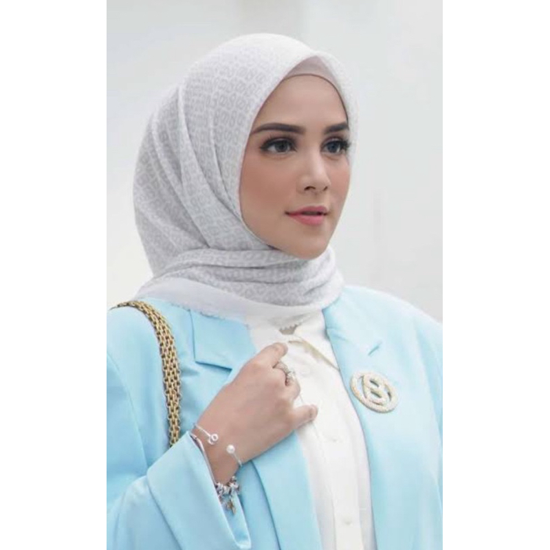 Buttonscarves tapis vanilla