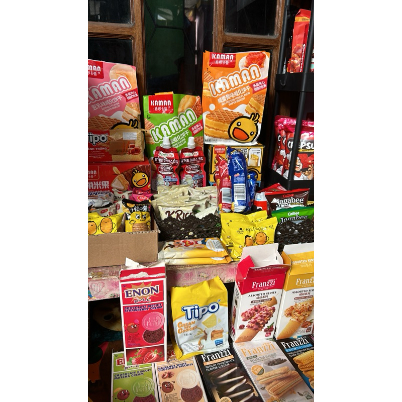

PAKET SNACK BEBAS PILIH SESUKAMU 150.000 1kg