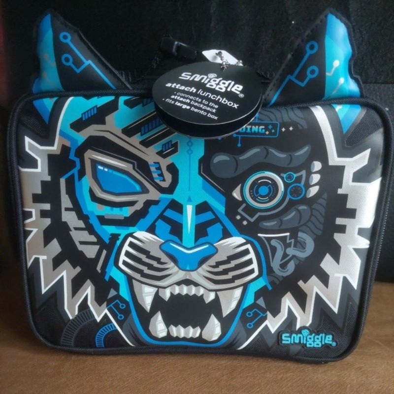 Smiggle Attach Lunchbox